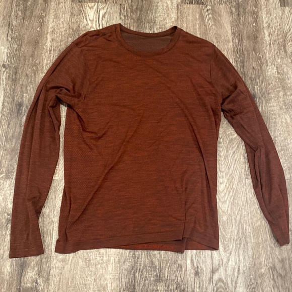 lululemon athletica Other - Lululemon long sleeve metal vent tech shirt